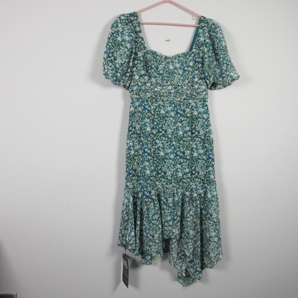 ASTR Sweetheart Puff Sleeve Floral Midi Dress L Green Smocked Cocktail Boho 330 - Picture 1 of 12